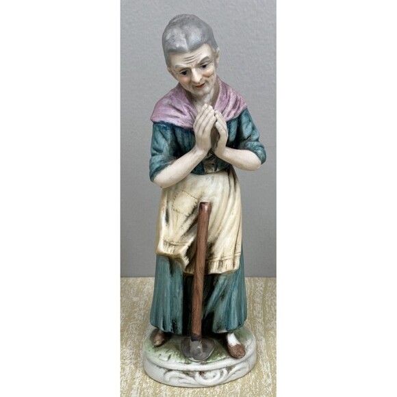 Homco Porcelain Hand Painted Bisque 8" Elderly Woman Praying Figurine 8110 - Picture 1 of 6